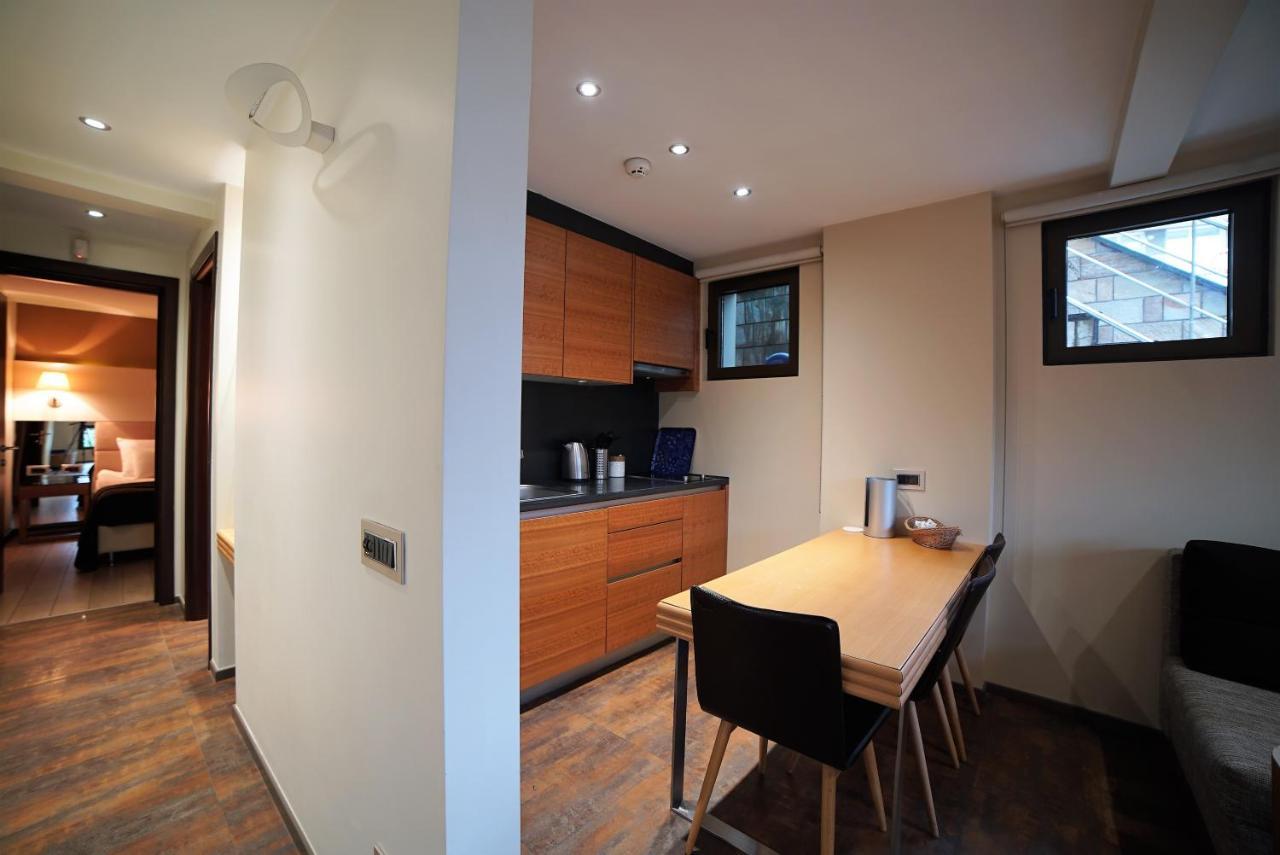 Deris Bosphorus Lodge Apartments Istanbul Exterior foto